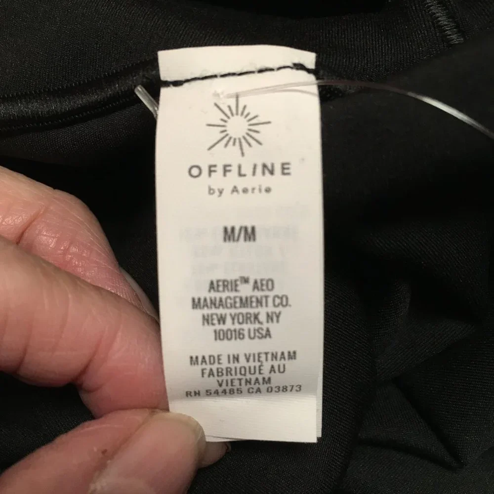 NWT OFFLINE By Aerie Real Me High Waisted Crossover Flare Legging Black Size Med - Picture 9 of 12